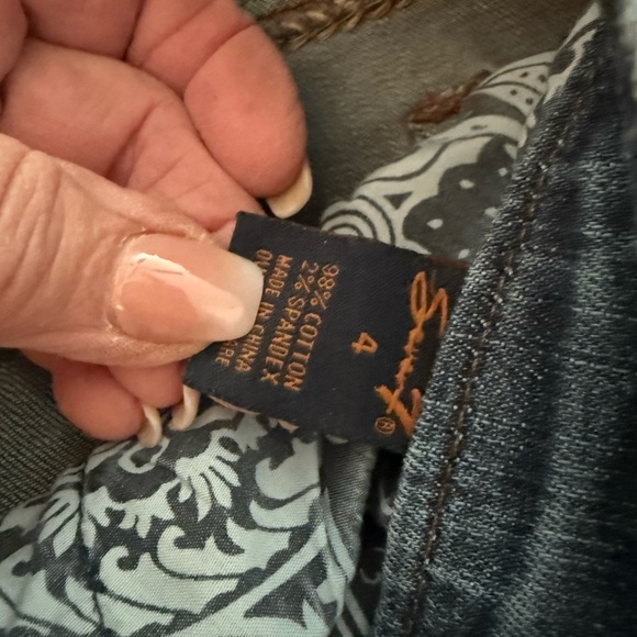 Seven Stylish Blue Patterned Jeans - Picture 1 of 5